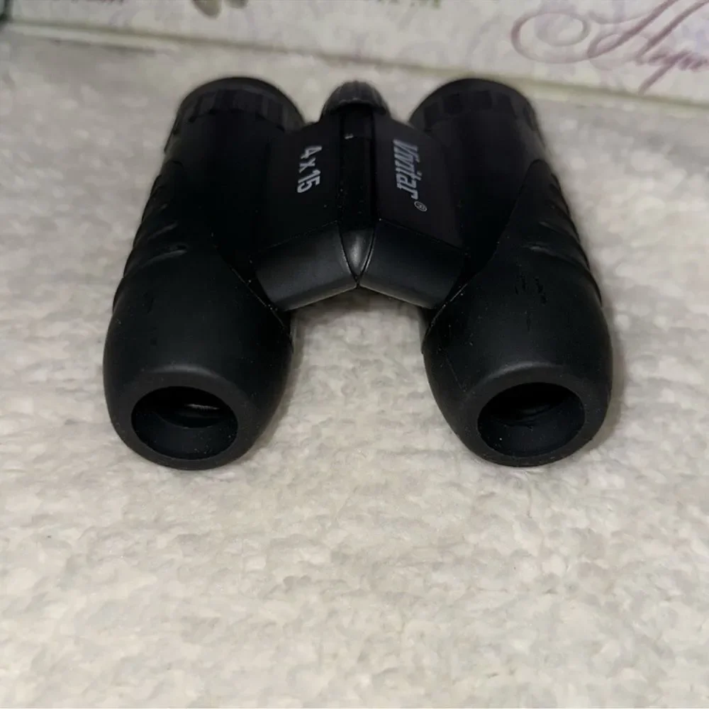 Vivitar 4 x 15 Compact Black Binoculars